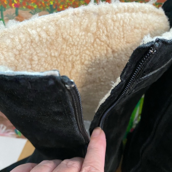 UGGS Side Zipper Suede Boots, Shearling Lining, N 1912, Black, Women's Size 10 - Picture 8 of 15